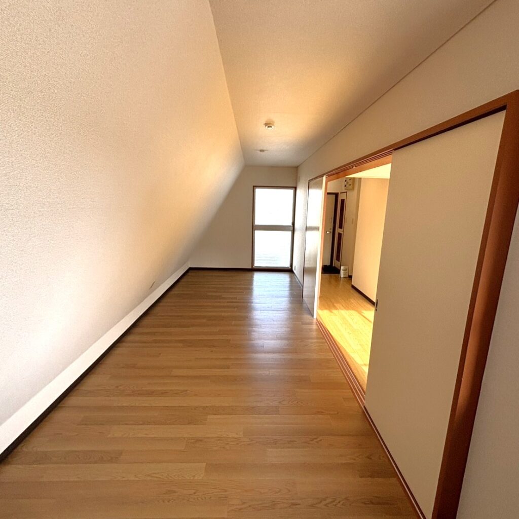 荒井マンションＢＡＬＭＹ２４８　３０６号室
